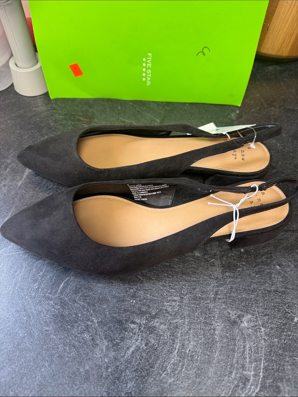 A New Day - Women's Elle Slingback Pointed Toe Heels
Bin 7 #51 - Picture 6 of 7